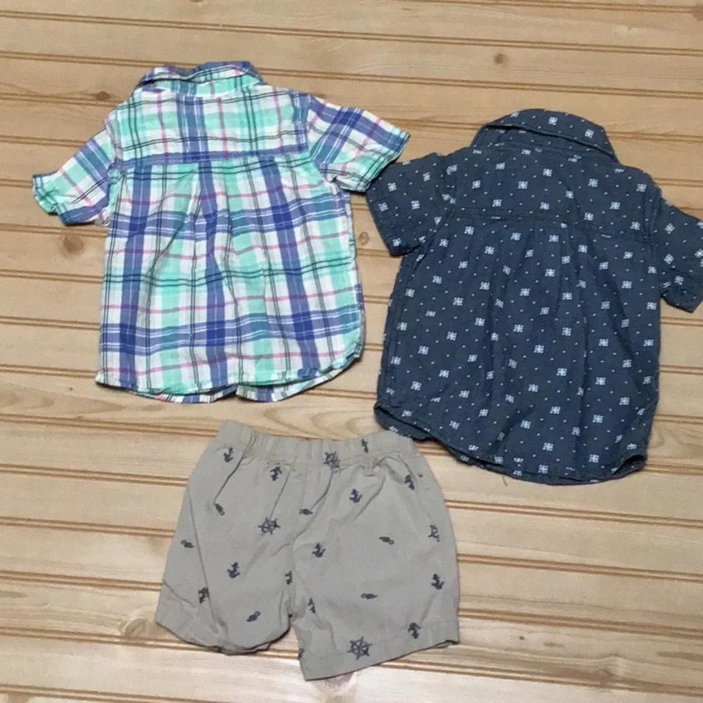 Carter’s Bundle‎ of 2 Button Down Shirts and Khaki Pull On Shorts 12 Months